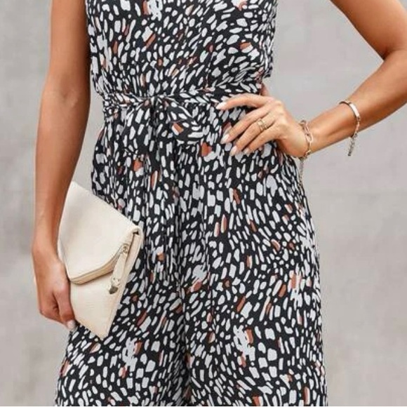 All over printed cami with belted Cami jumpsuit - Picture 5 of 7